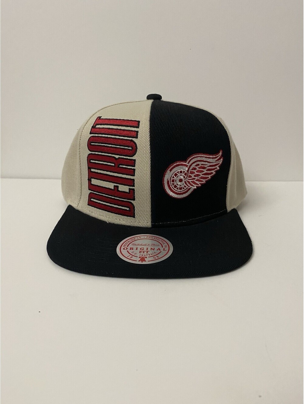 Mitchell & Ness NHL Detroit Red Wings Logo Bold Letters SnapBack Hat New
